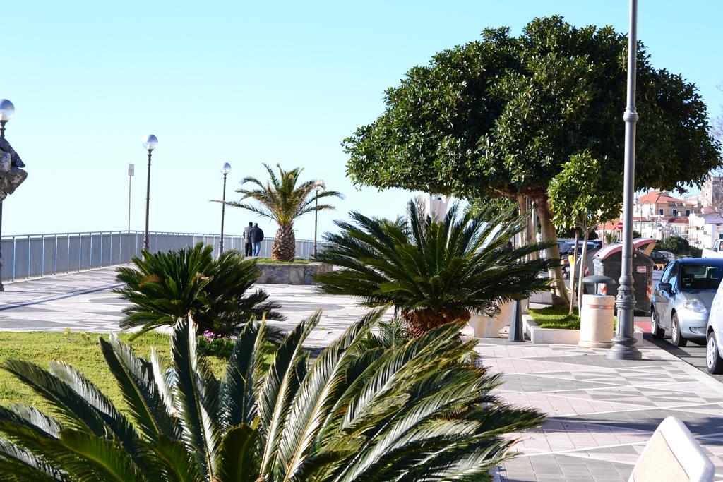 Beach Hotel Diamante Dış mekan fotoğraf