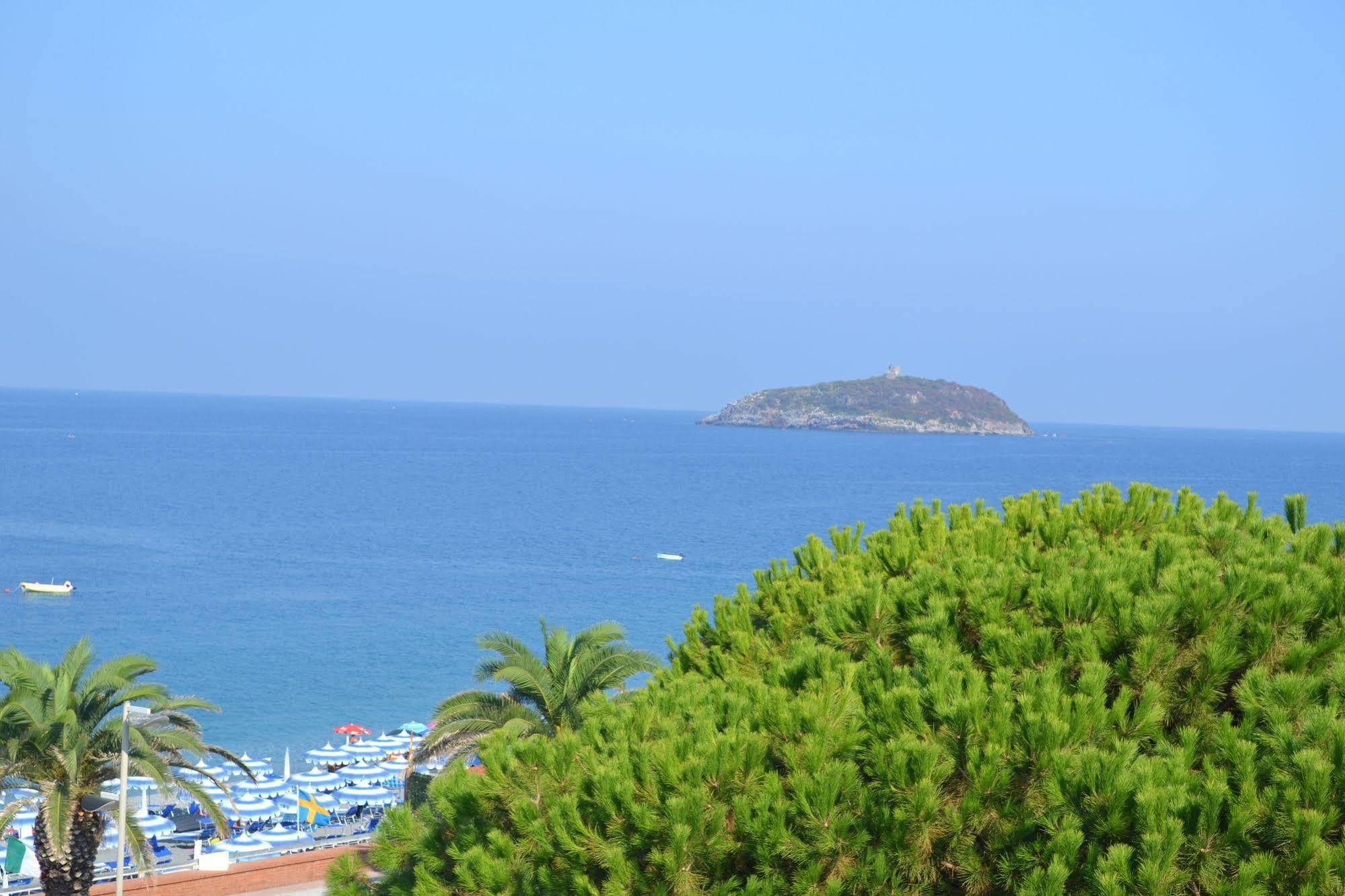 Beach Hotel Diamante Dış mekan fotoğraf